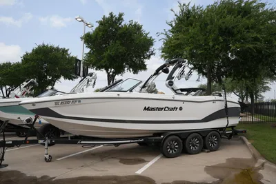 MasterCraft X26