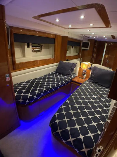 85 Azimut Ultimate Yacht Photos Pics 