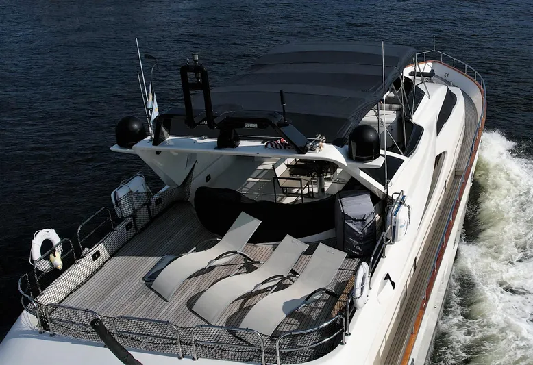 85 Azimut Ultimate Yacht Photos Pics 