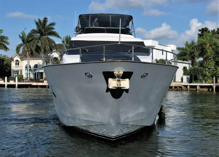 85 Azimut Ultimate Yacht Photos Pics 