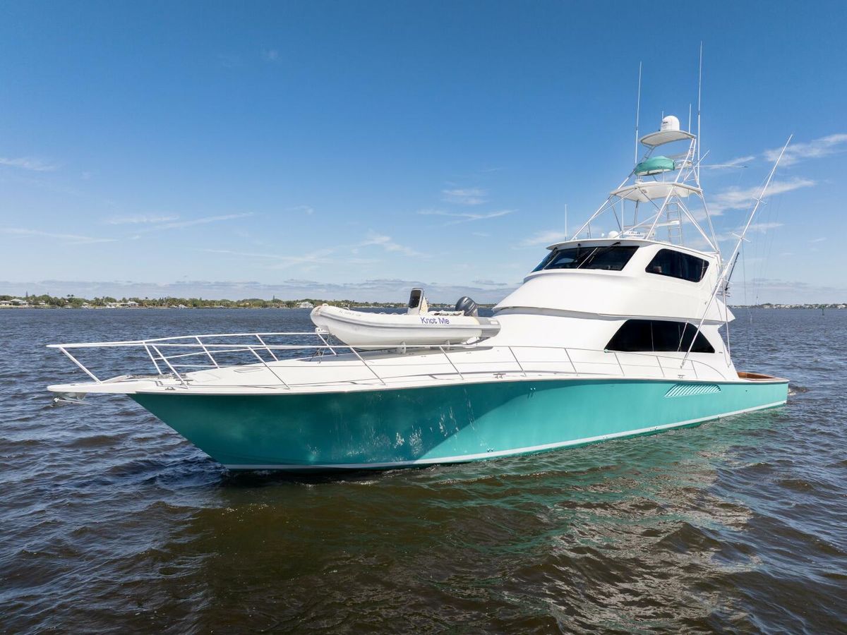 2005 Viking 74 