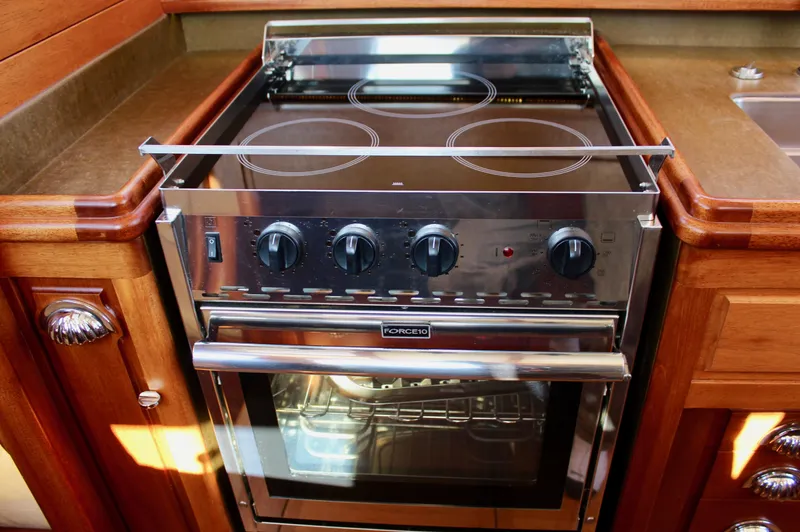 Robert Lewis Yacht Photos Pics 