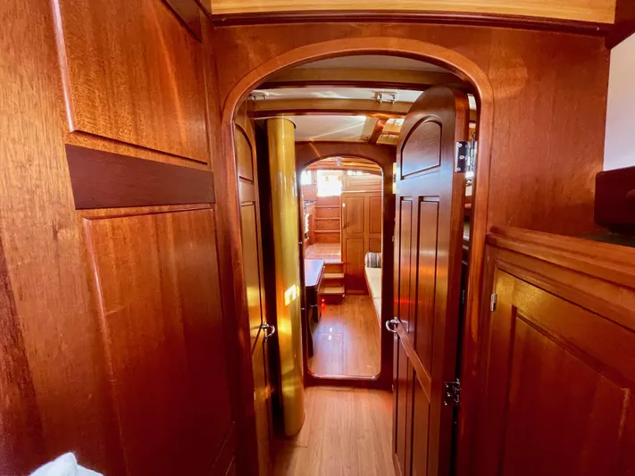 Robert Lewis Yacht Photos Pics 