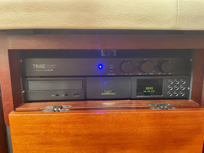 Robert Lewis Yacht Photos Pics 