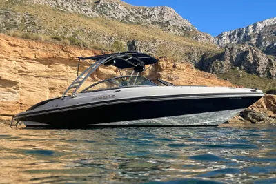2009 Rinker 226 Captiva XL