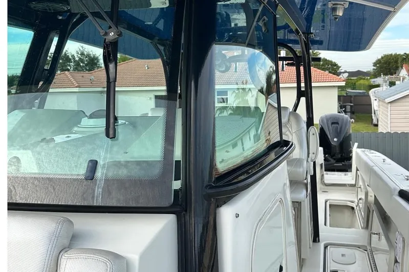  Yacht Photos Pics 2017 Hydra-Sports 4200 Siesta boat with sleek design and modern features.