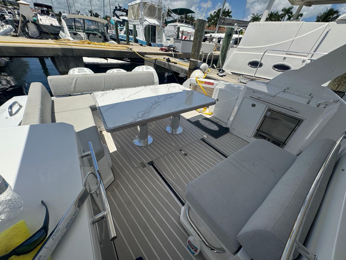 2019 Azimut 42 