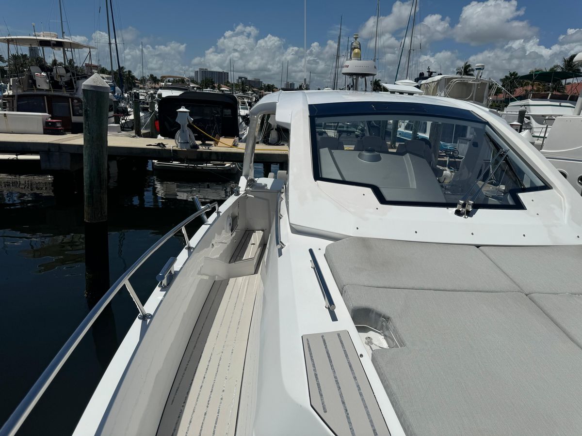 2019 Azimut 42 
