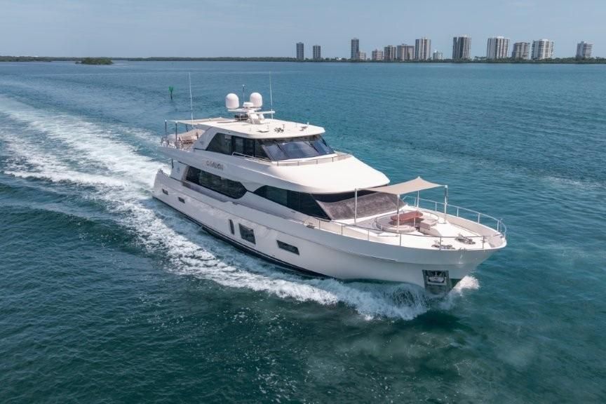 2017 Ocean Alexander 100 