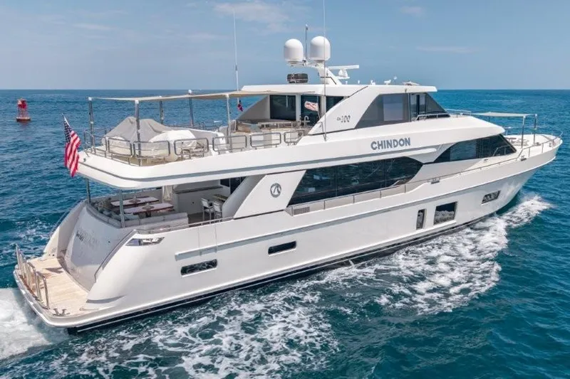 Chindon Yacht Photos Pics 2017 Ocean Alexander Motor Yacht cruising on open sea, displaying sleek design and luxury features.