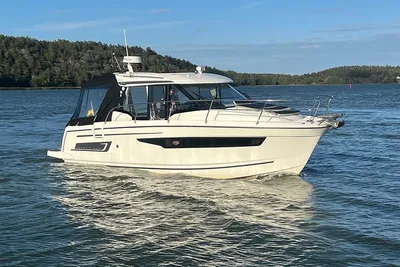 2020 Jeanneau Merry Fisher 895
