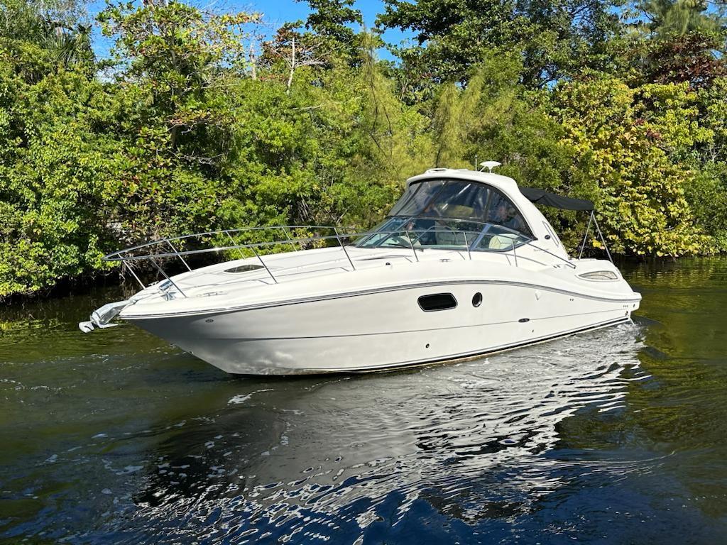 2012 Sea Ray 330 Sundancer Cruiser for sale - YachtWorld