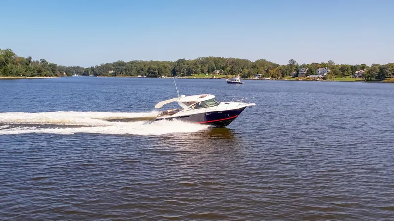 Blue Lotus Yacht Photos Pics 