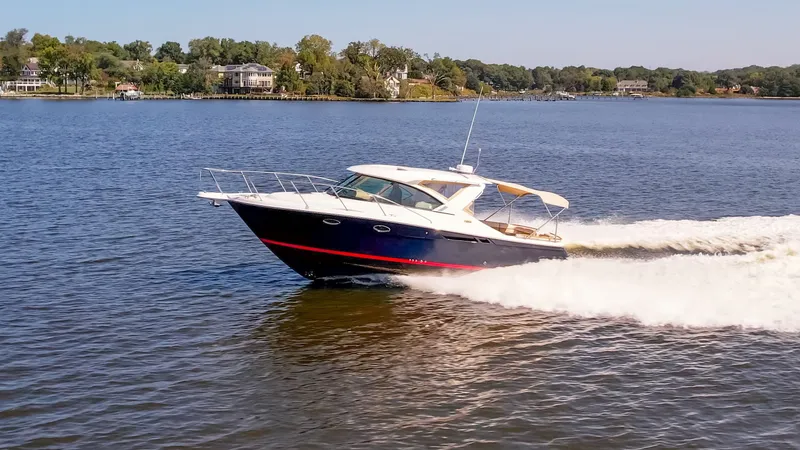 Blue Lotus Yacht Photos Pics 