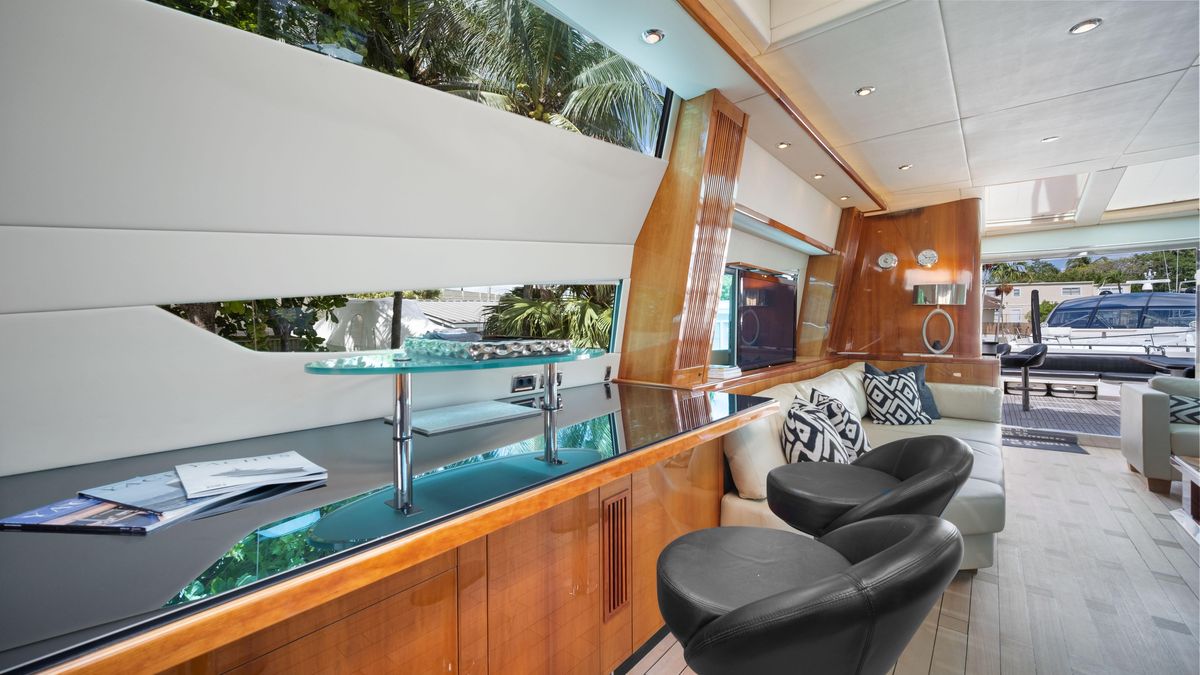 2007 Sunseeker 108 
