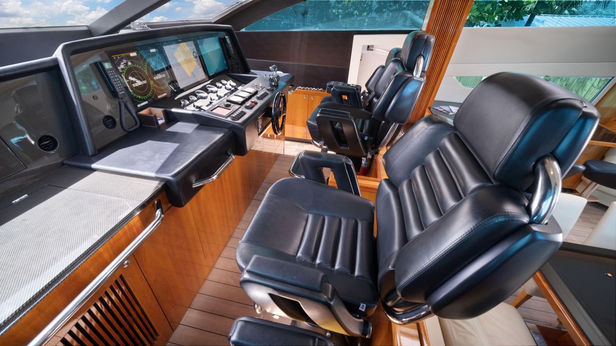 2007 Sunseeker 108 