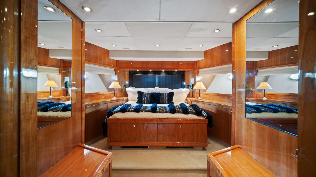 2007 Sunseeker 108 