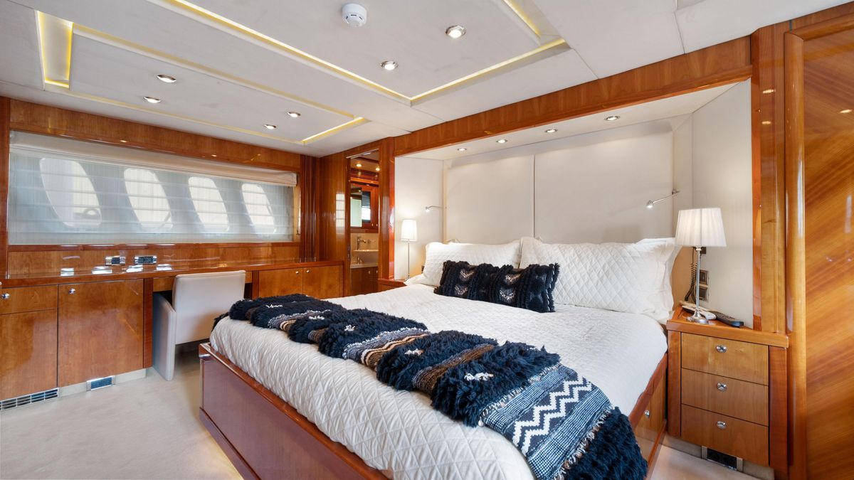 2007 Sunseeker 108 
