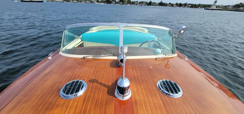 Berkeley Square Yacht Photos Pics 