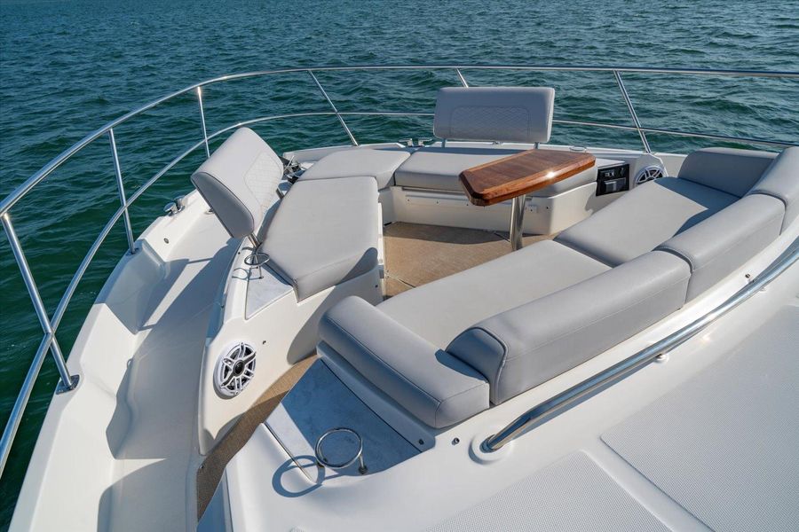 2018 Sea Ray L550