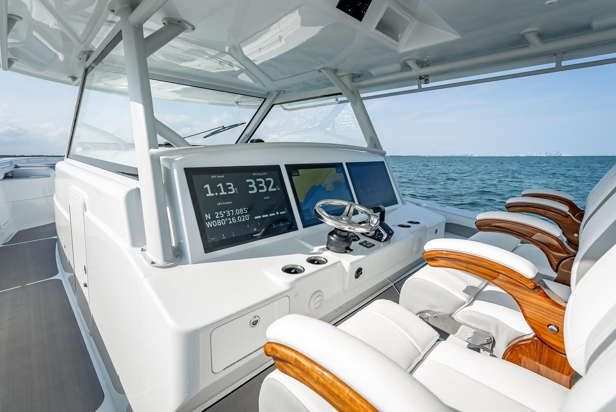 2023 Yellowfin 54 