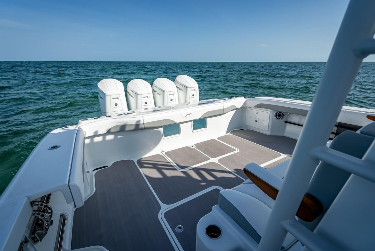 2023 Yellowfin 54 