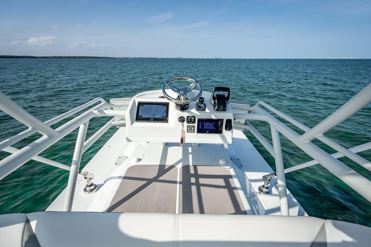 2023 Yellowfin 54 