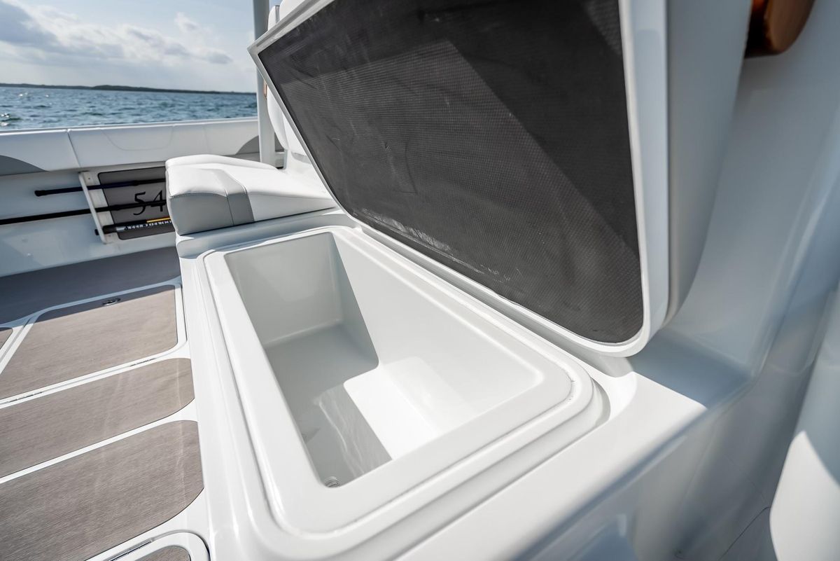 2023 Yellowfin 54 
