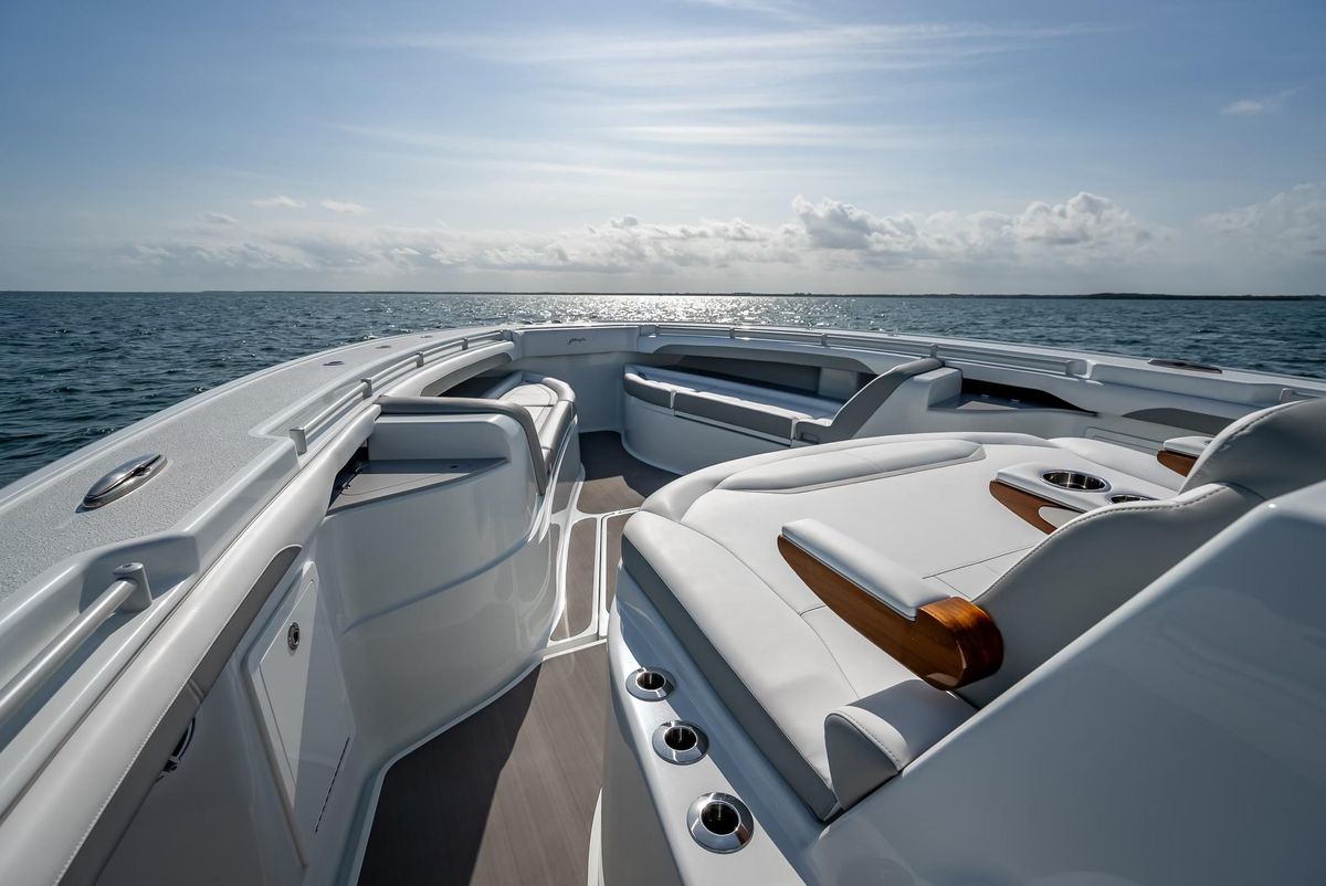 2023 Yellowfin 54 