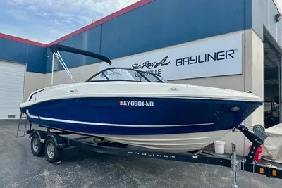 Bayliner VR6 Bowrider I/O