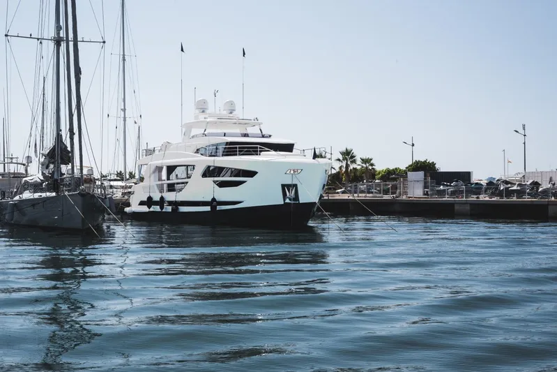  Yacht Photos Pics 