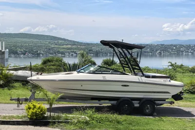 Sea Ray 205 Sport