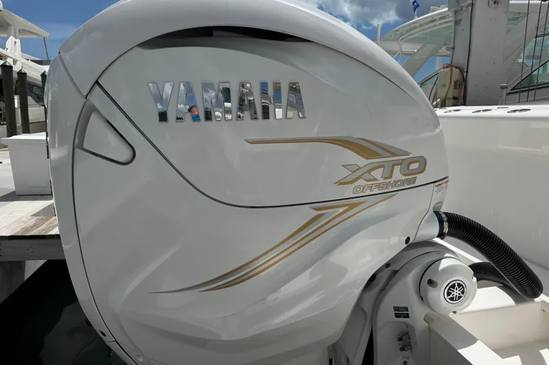  Yacht Photos Pics Yamaha XTO Offshore engine on a 2019 Intrepid 345 Nomad FE boat.
