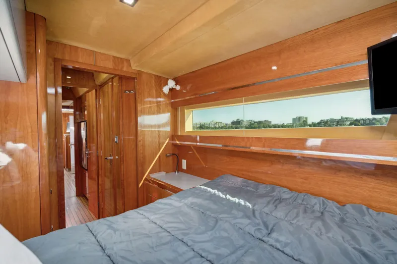 La Cura Yacht Photos Pics 