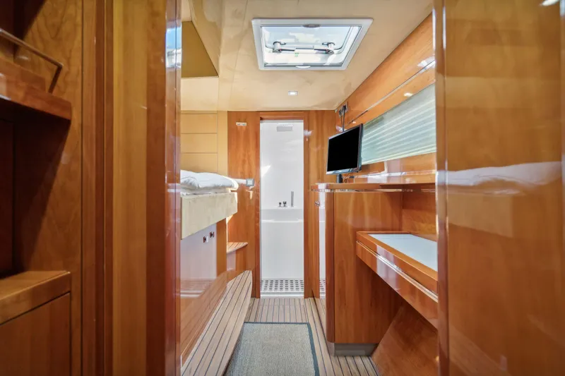 La Cura Yacht Photos Pics 