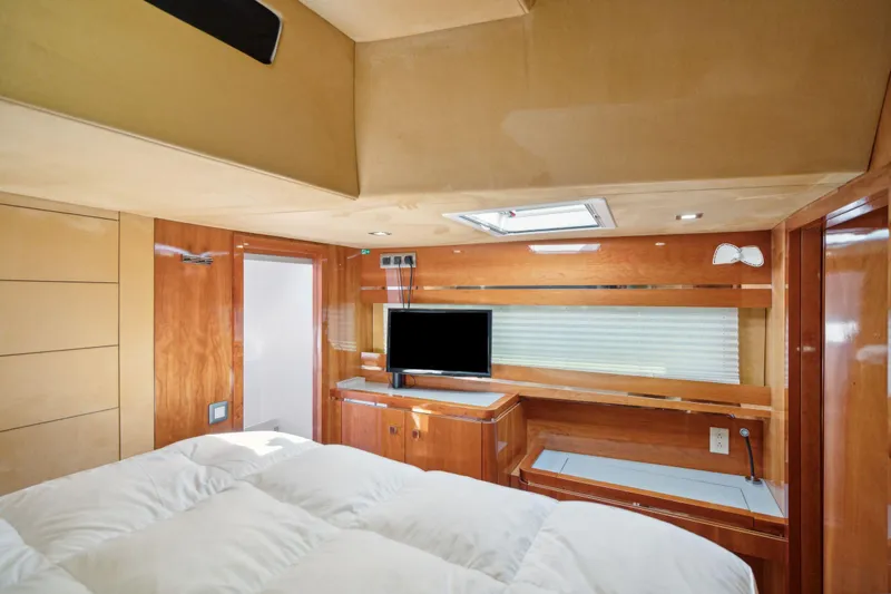 La Cura Yacht Photos Pics 