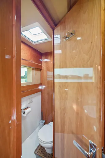 La Cura Yacht Photos Pics 