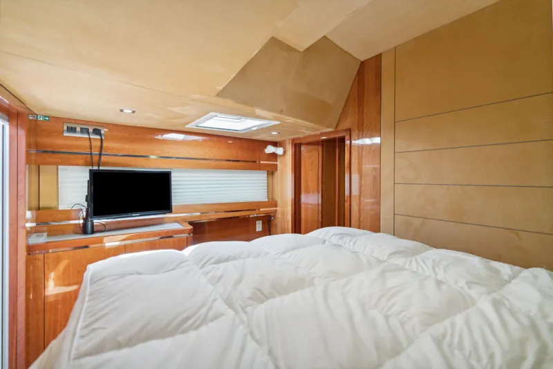 La Cura Yacht Photos Pics 