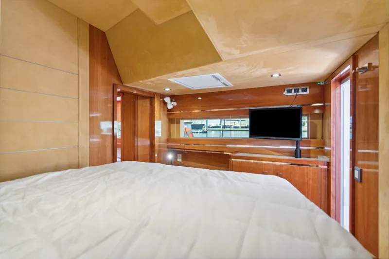 La Cura Yacht Photos Pics 