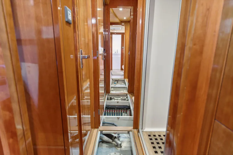 La Cura Yacht Photos Pics 