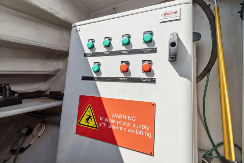 La Cura Yacht Photos Pics 