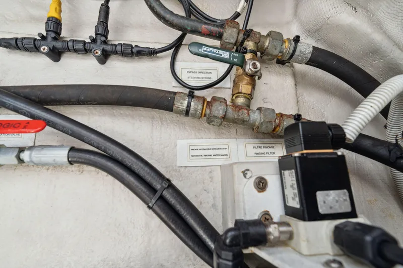 La Cura Yacht Photos Pics 