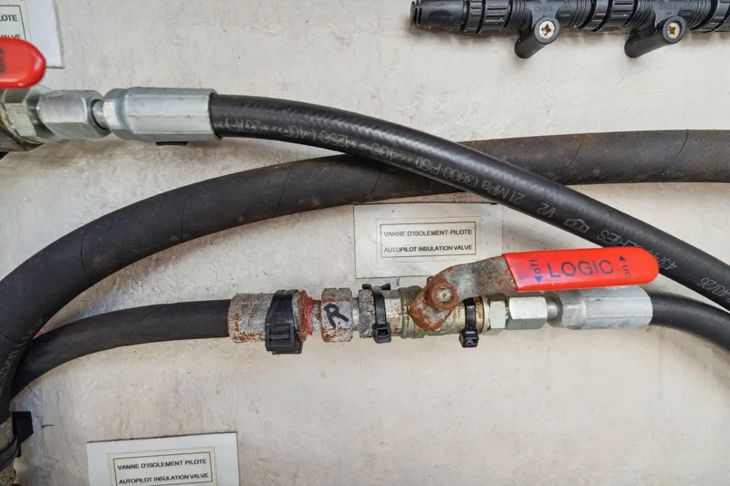 La Cura Yacht Photos Pics 