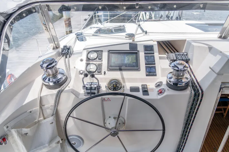 La Cura Yacht Photos Pics 