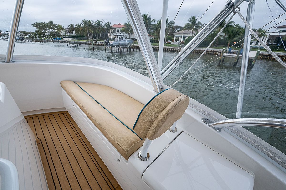2021 Viking 46 