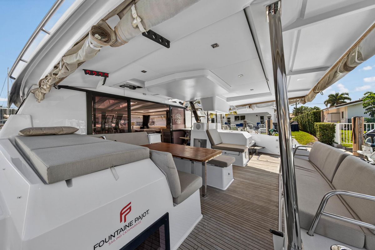 2022 Fountaine Pajot 47 