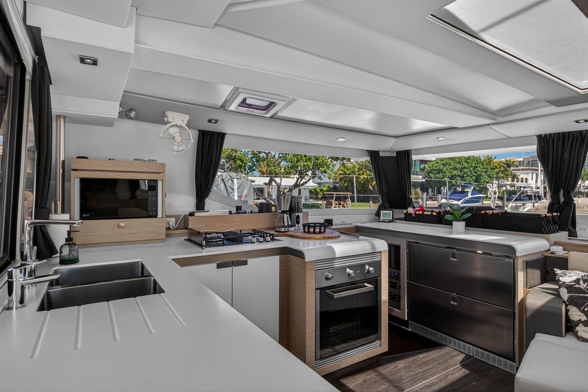 2022 Fountaine Pajot 47 