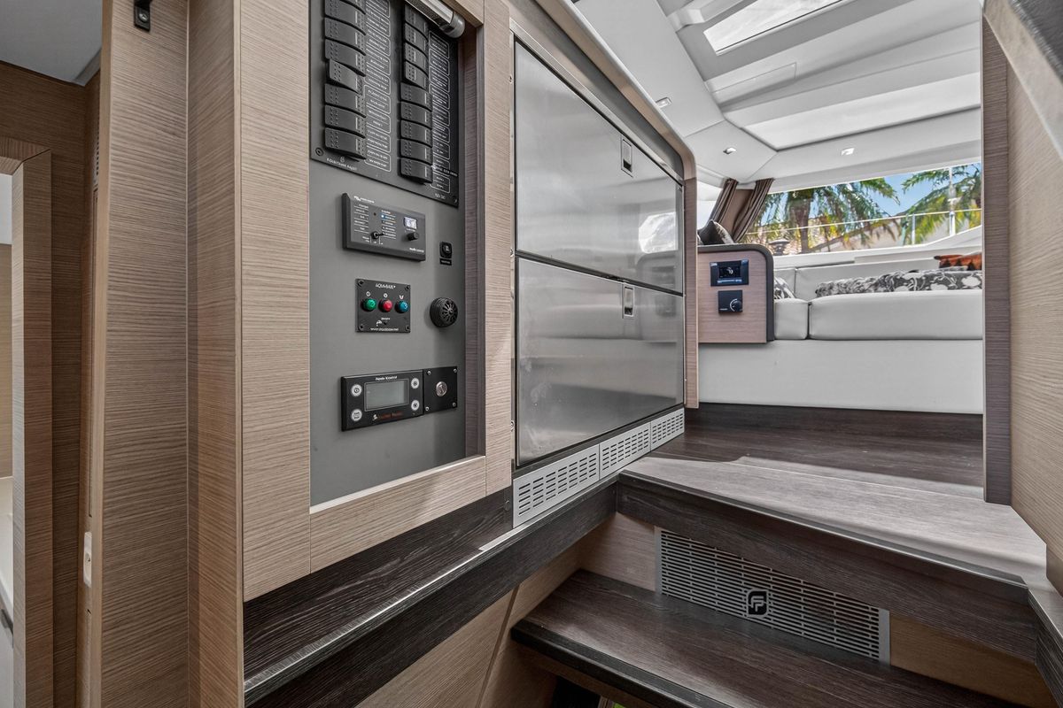 2022 Fountaine Pajot 47 