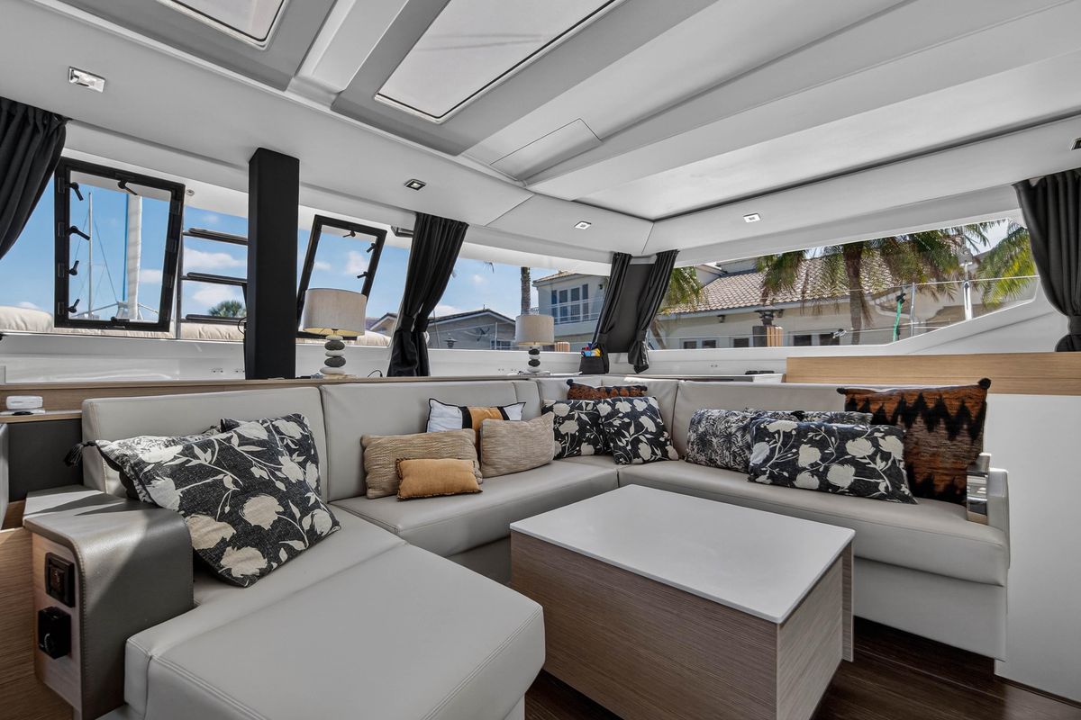 2022 Fountaine Pajot 47 