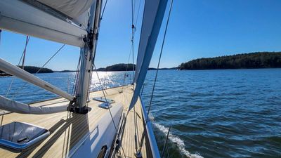 Yacht